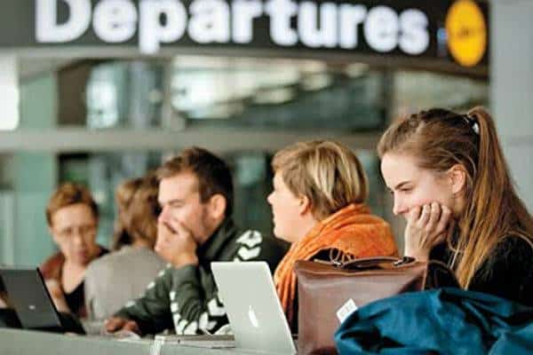 מהירות, זמן, דרך: כיצד מהירות הגלישה באינטרנט משפיעה על הזמן שלכם בשדה התעופה?