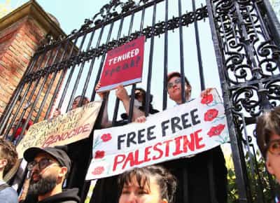 חצי מיליארד דולר: הארוורד בדרך להסדר ענק על רקע האנטישמיות בקמפוס