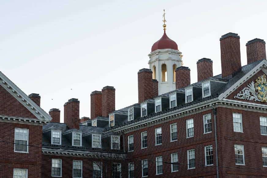 מטייחים את שנאת היהודים? ראשי הרווארד זומנו לקונגרס בשנית - "רשלנות בחקירת האנטישמיות בקמפוס האוניברסיטה"