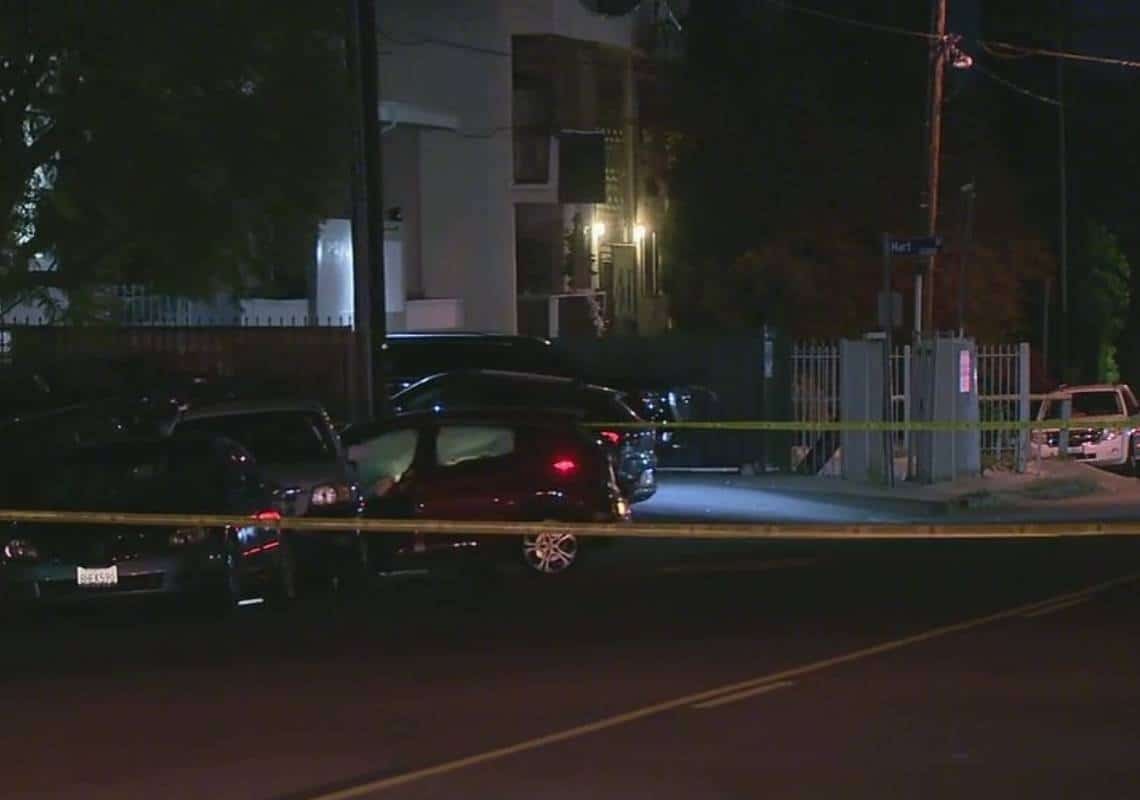 רצח בוואלי לוס אנג'לס: גבר נורה למוות ברכבו