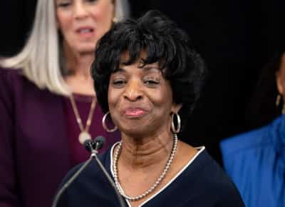 דמוקרטית שקיבלה בעבר תרומות בסך מליוני דולרים מאייפק מסרבת לקבל עוד כספים מהלובי הפרו-ישראלי