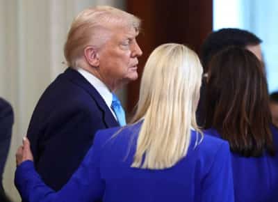 משרד המשפטים הודיע לטראמפ כבר במאי ששמו מופיע בקבצי אפשטיין. בינתיים: השופטת דוחה את הבקשה לחשיפה