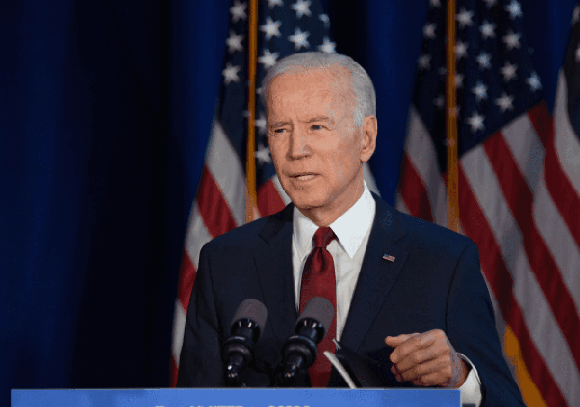 ביידן מגן על עצמו: "זה לא קשור להישרדות פוליטית - זה מה שטוב למדינה"