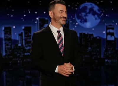 ג'ימי קימל חוזר לשידור במונולוג רגשי: לא הייתה לי כוונה ללעוג לרצח 