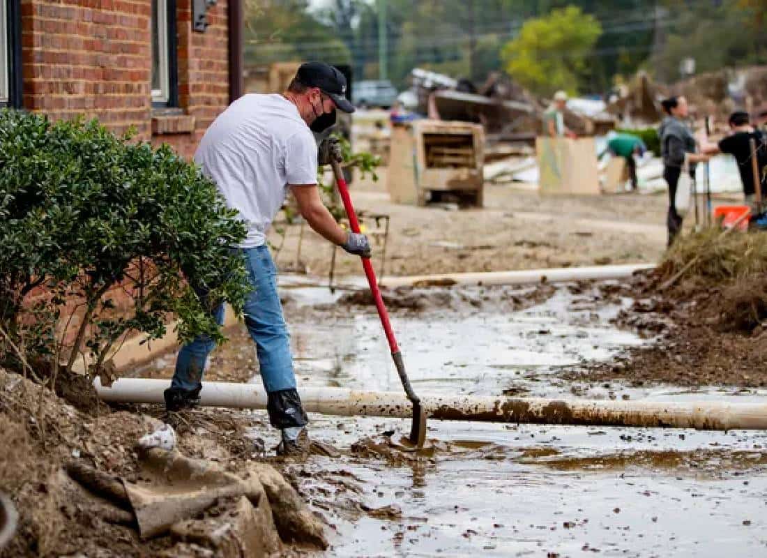 נזקי הוריקן הלן עשיים לעלות על 30 מיליארד דולר