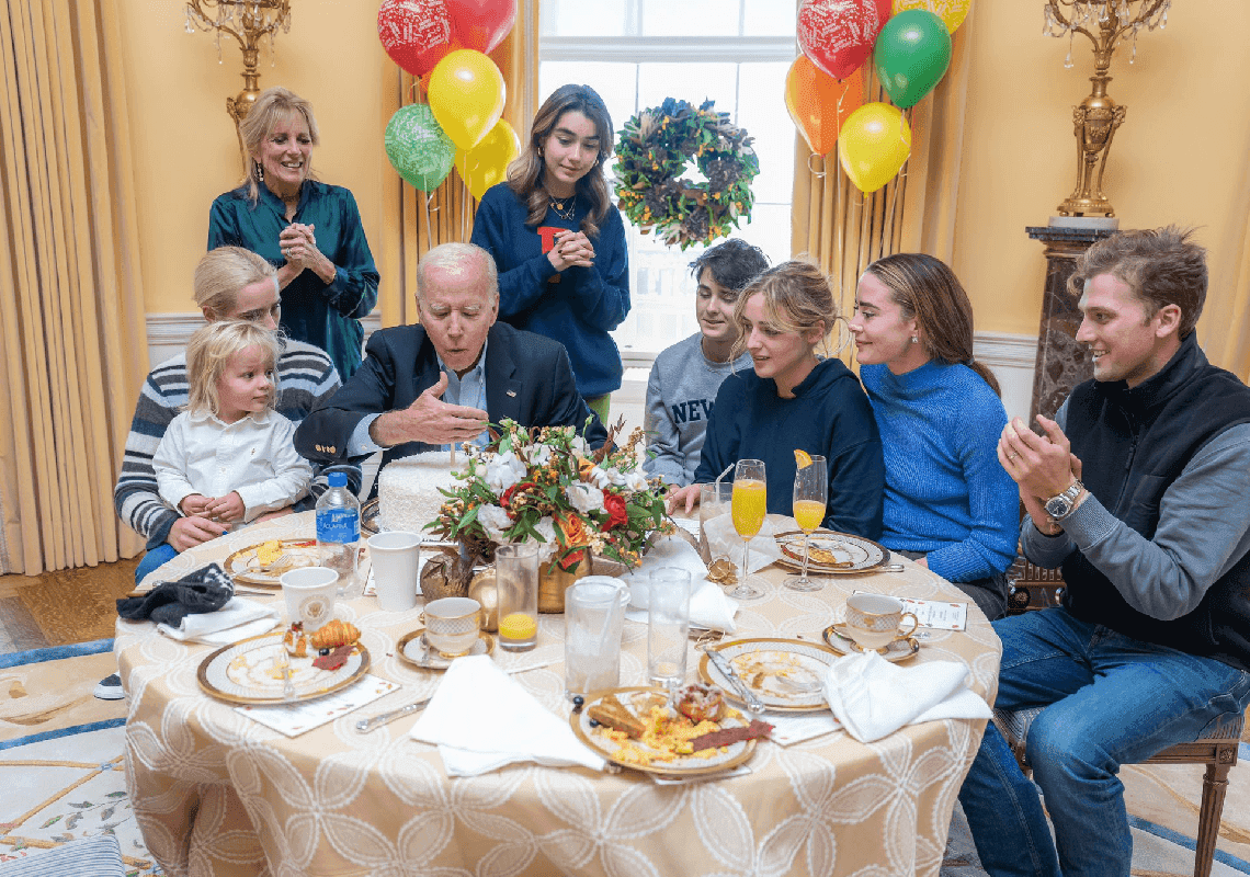 מזל טוב: ג'ו ביידן חגג 80 - והפך לנשיא המבוגר בהיסטוריה האמריקאית 