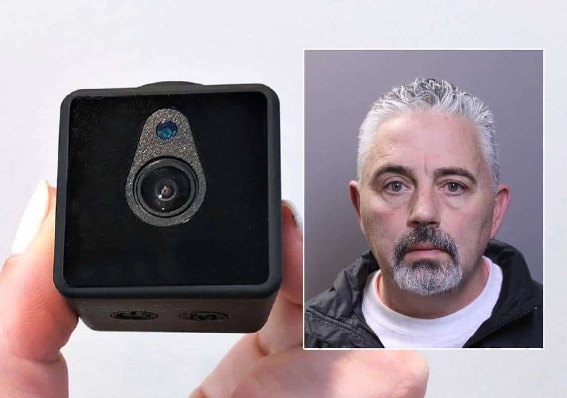 הלם במשרד החינוך בניו יורק: מורה נעצר בחשד שהתקין מצלמה נסתרת בשירותים בבית הספר