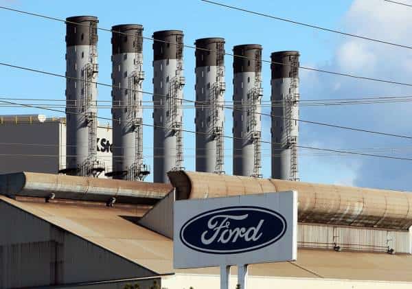 יומיים לאחר פתיחתם: פורד סגרה מפעלים בעקבות הידבקותם של 3 עובדים
