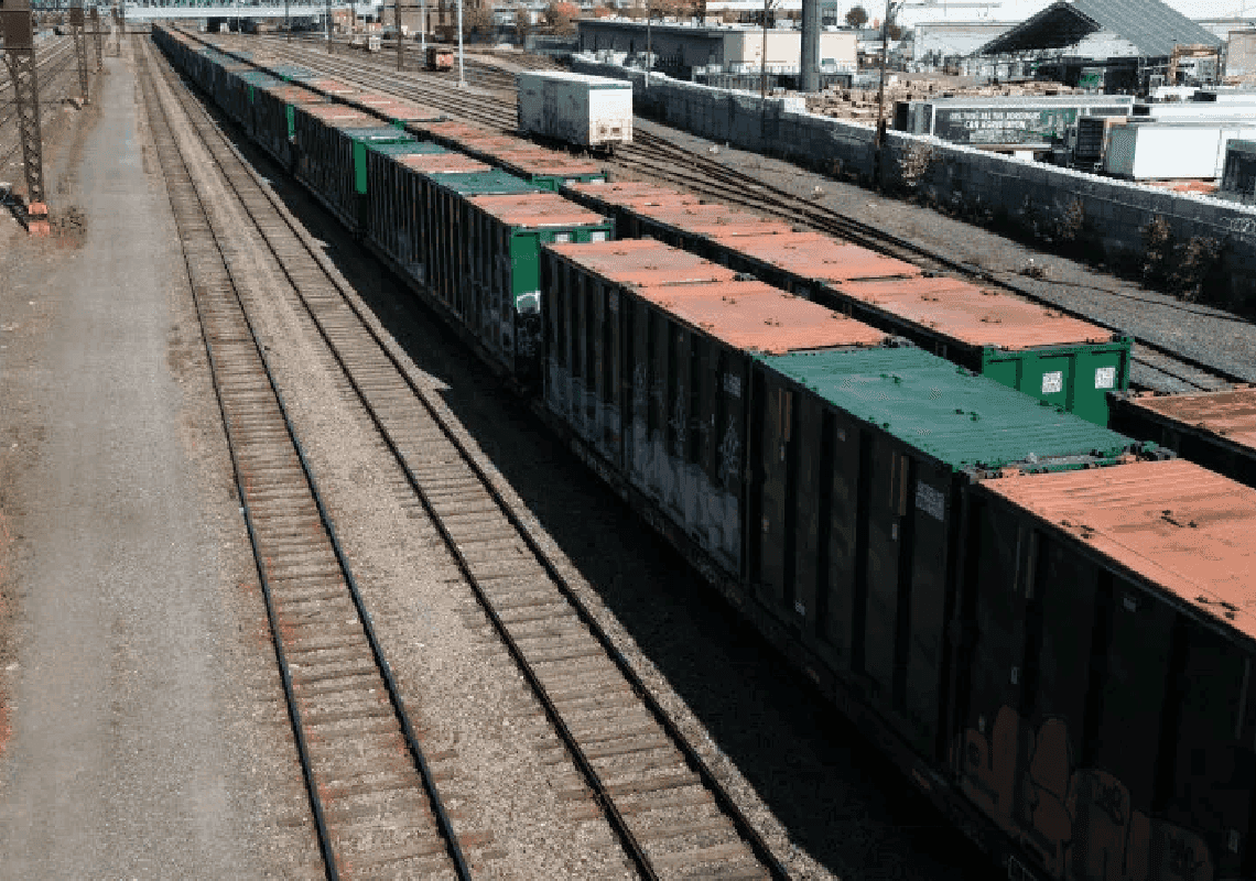 פיצוץ במו"מ של לב שרשרת האספקה האמריקאית - מעלה את החשש למכה אנושה לכלכלת ארה"ב