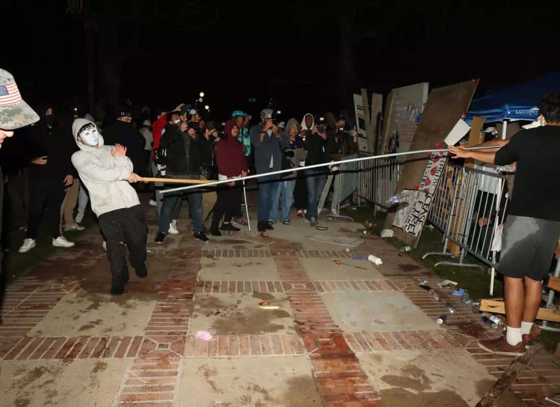 רוב המפגינים שנעצרו במחאות על מלחמת עזה בקמפוסים בלוס אנג'לס לא יועמדו לדין