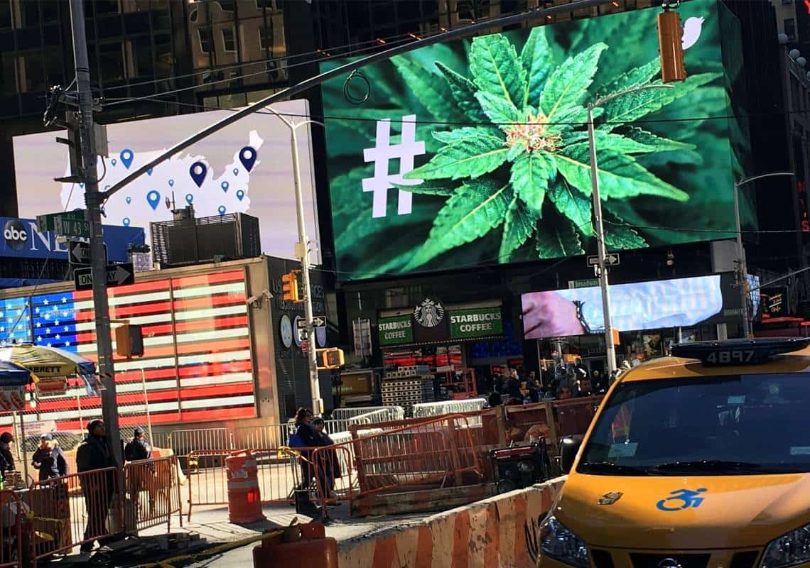 "אל תנסו לצאת מארה"ב עם מריחואנה": רשויות ההגירה מגיבות ללגליזציה בניו יורק