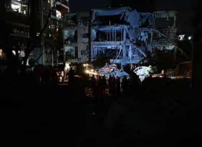 איראן מגיבה בשלושה גלי טילים: מלחמה פתוחה עם ישראל והרוגה ראשונה