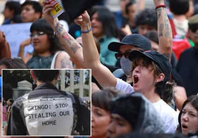 גרינגוס - החוצה: הפגנות סוערות במקסיקו נגד שטף התיירים