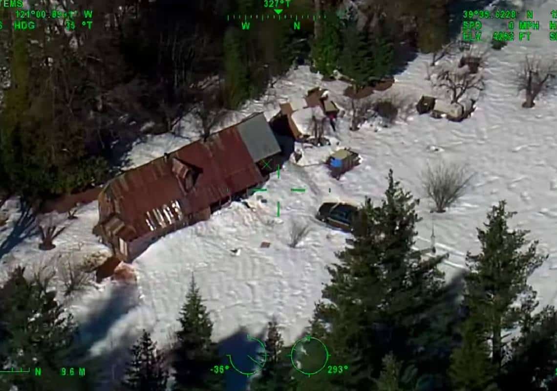 לאחר קרוב לחודשיים: בני זוג חולצו מבקתה מושלגת בצפון קליפורניה