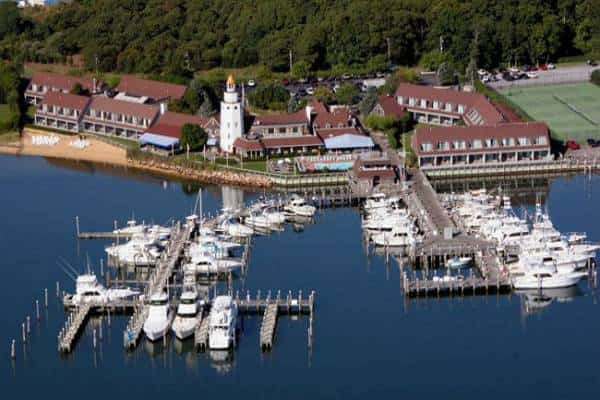 חופשה בעיר או על החוף? כך תאכלו את העוגה ותשאירו אותה שלמה