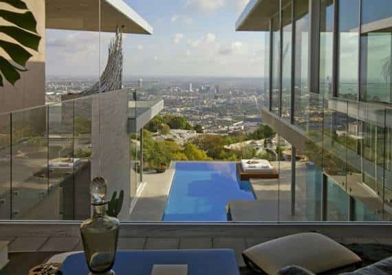 לוס אנג'לס: נמכר ביתו של הדי ג'יי המנוח אביצ'י