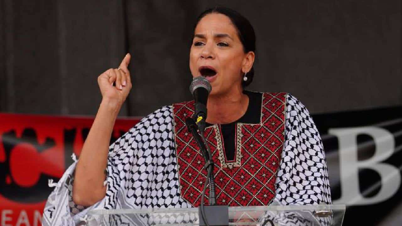 עוד סערה אנטישמית בהרווארד: הרצאה על "רצח עם" מטעם פרופסורית ערבייה שהופיעה לצד מנהיגי חמאס