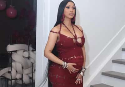 קארדי בי מכריזה על לידה רביעית ומתגאה בגזרה שלה