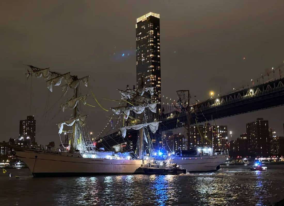 אסון בגשר ברוקלין: ספינת מפרשים מקסיקנית התנגשה בגשר, שני הרוגים ו-17 פצועים