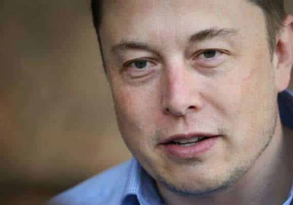 אילון מאסק לעובדי טסלה: אחד העובדים ביצע חבלה מכוונת בחברה, בגלל שלא קיבל קידום