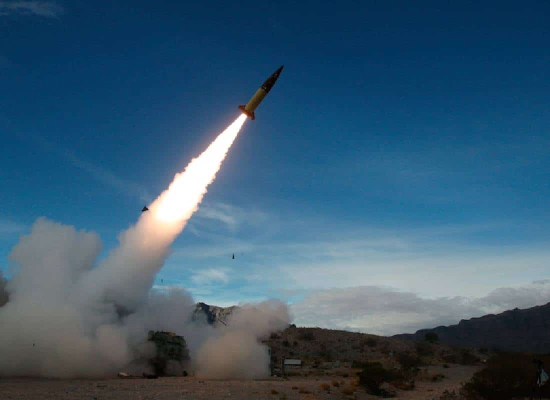 תפנית דרמטית: ביידן מתיר לאוקראינה לתקוף בתוך רוסיה עם טילים אמריקאיים ארוכי טווח לנוכח פלישת אלפי חיילים צפון