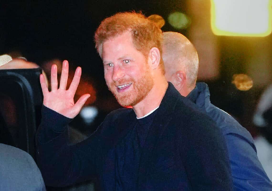 בעקבות וידוי שכתב בספרו החדש: הוויזה של הנסיך הארי בסכנה