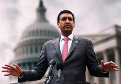 חבר קונגרס דמוקרטי מקליפורניה שמאשים את ישראל ברצח עם - מבהיר: "אני מאמין ברעיון הציוני"