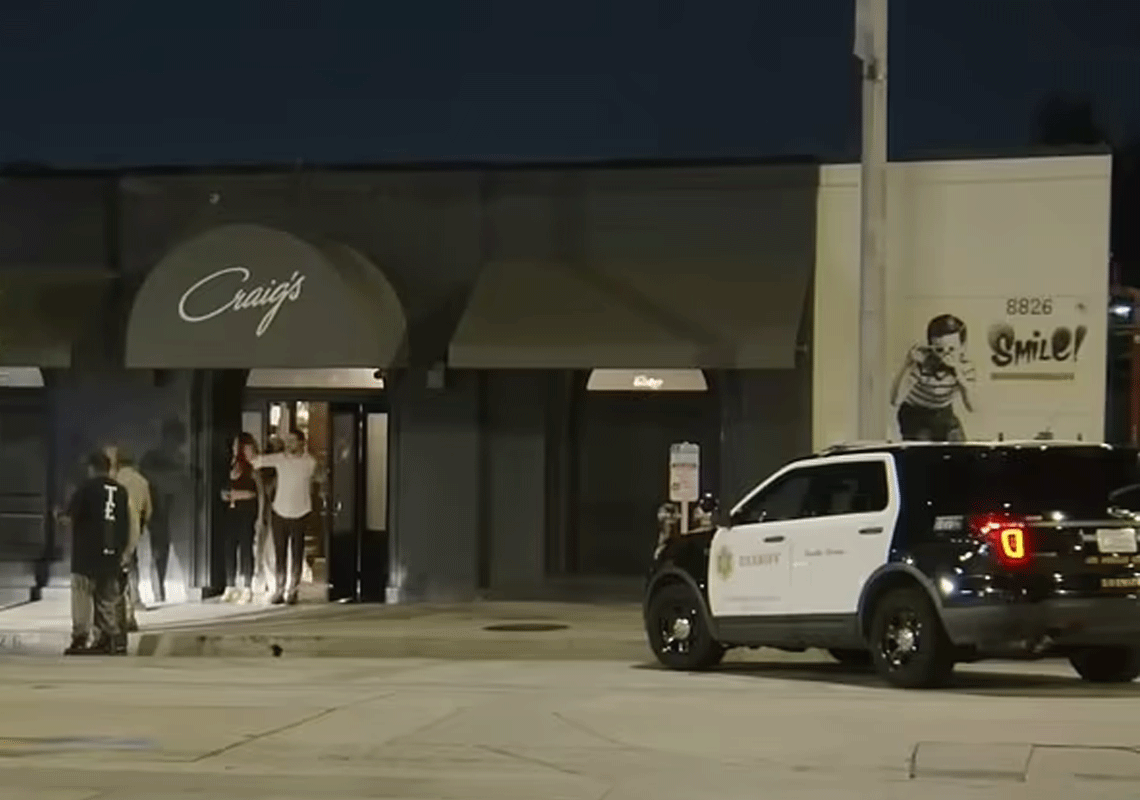 "הם תוקפים גם גברים חסונים, כולם בטווח הסכנה": שעון יוקרה נשדד על ידי חמושים במקום בילוי פופולרי בווסט הוליווד