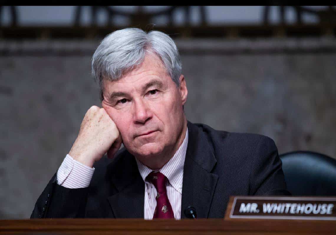 BLM באולטימטום לסנטור: "נתק קשריך עם קאנטרי-קלאב של לבנים או שנהפוך את חייך לבלתי-נסבלים