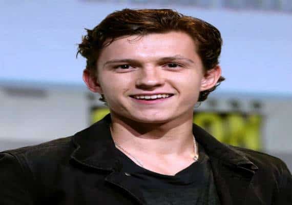 אופס: כוכב "הנוקמים", טום הולנד, חשף ספוילר רציני בפני קהל שעמד לצפות בסרט