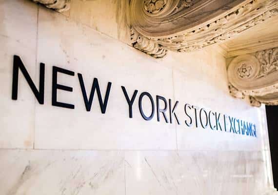 סיכום היום בוול סטריט: אפל הפתיעה, הוריקן "פלורנס" ממשיך להשפיע