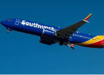 נמנעו בנס מאסון: נוסעי טיסת סאות'ווסט חוו צניחה דרמטית של 9 מטרים כדי למנוע התנגשות באוויר