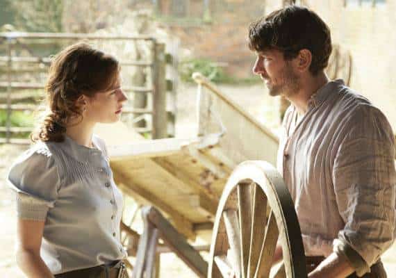 בקולנוע: "מועדון גרנזי לספרות ולפאי קליפות תפודים" מציג מועדון קריאה נידח עם סוד אפל