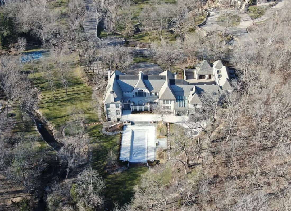 טרנד חדש בנדל"ן: בתי הקרחון של העשירים - הפאר נמצא מתחת לפני האדמה