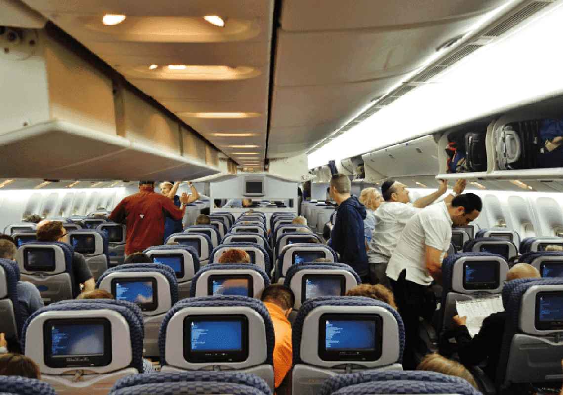 עצוב: אישה מתה במהלך טיסה של יונייטד איירליינס