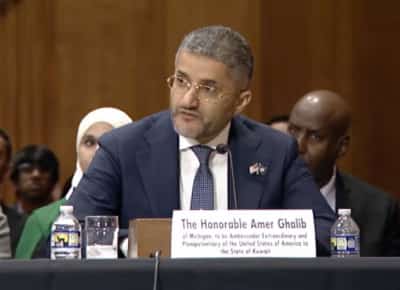 סערה בסנאט: מועמד טראמפ לשגריר בכווית נחשף כבעל עמדות אנטישמיות ואנטי־ישראליות