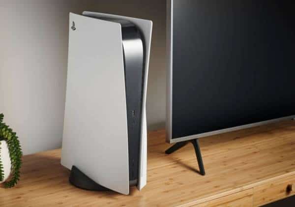 למען שלום בית: גבר הצליח לקנות פלייסטיישן 5 תוך שהוא מוליך שולל את אשתו - כשהיא גילתה, הוא שילם על כך מחיר כבד