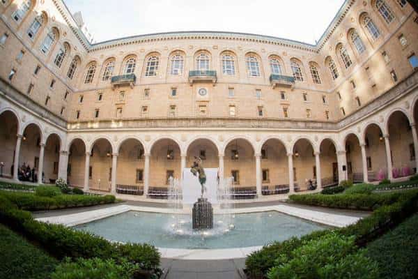 אתם יכולים לבלות פעמיים בשבוע בחינם: עם מופעי מוסיקה בבוסטון