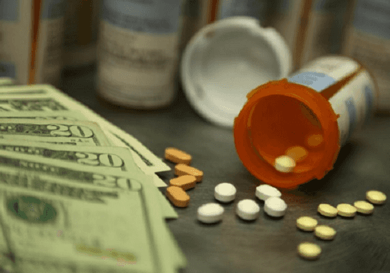 טראמפ: אוריד את מחירי התרופות הגבוהים לקרקע