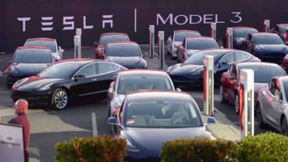 רוצים לדעת מתי תקבלו את מודל 3 של טסלה? קודם תיפרדו מ-3,500 דולר