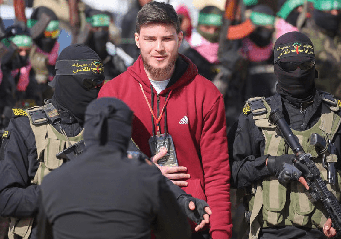 אמזון מברכת על שחרורו של סשה טרופנוב – ומסבירה למה שתקה עד עכשיו