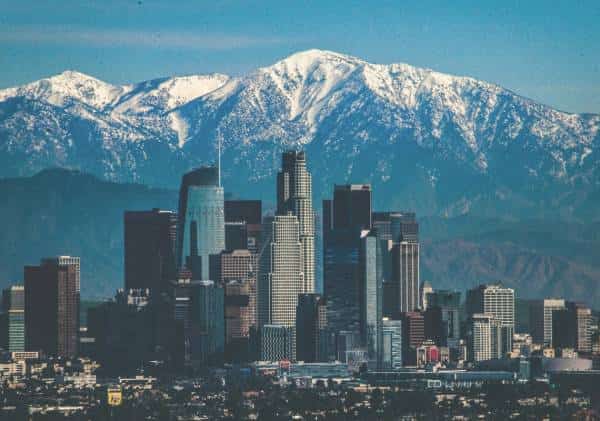 וכעת תור המערב: הסופה העוצמתית ביותר העונה מגיעה לדרום קליפורניה