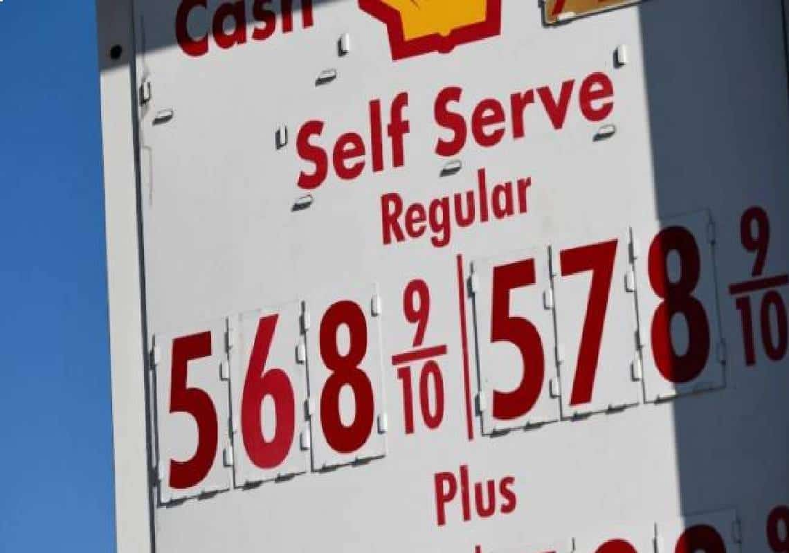 הכיס של תושבי קליפורניה בוער: משלמים את המחיר הגבוה אי פעם באמריקה לדלק - בינתיים ביידן צולל בסקרים