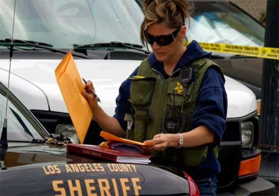 בעקבות פרשת ההטרדות ב-USC: המשטרה פשטה על ביתו של הרופא