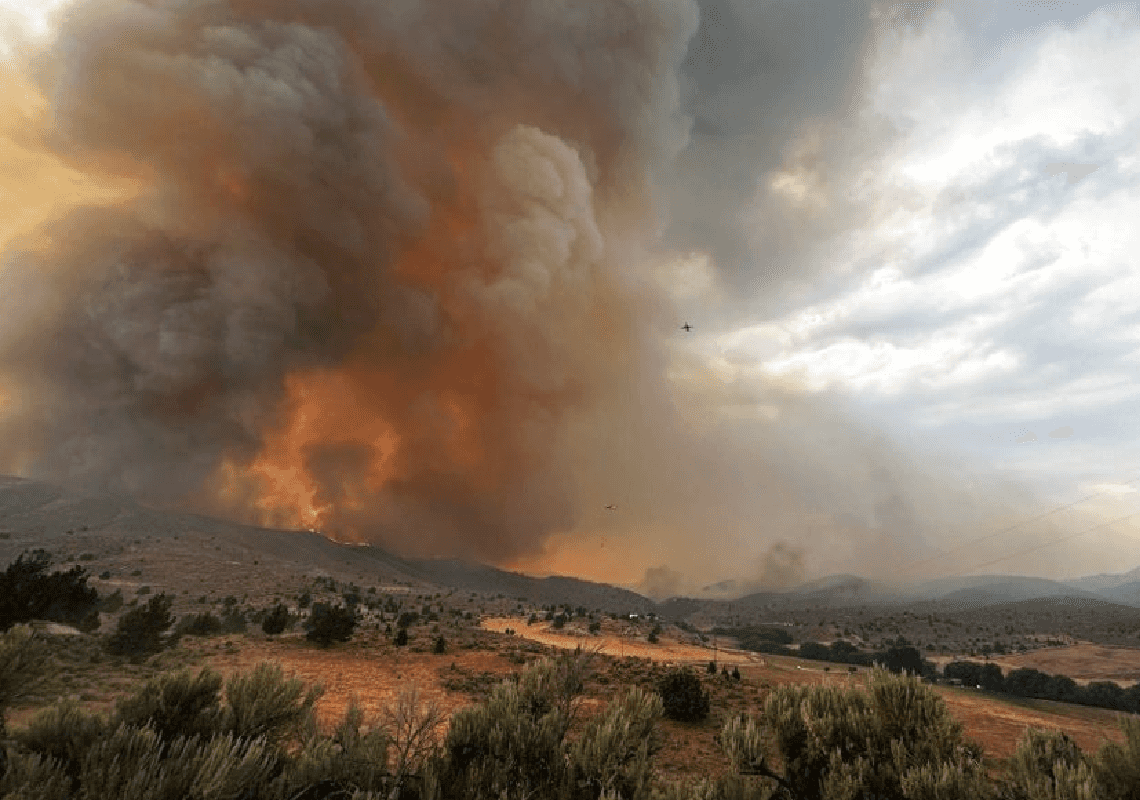 התנאים לא משתפרים: שריפת היער הגדולה בארה"ב ממשיכה לאיים 