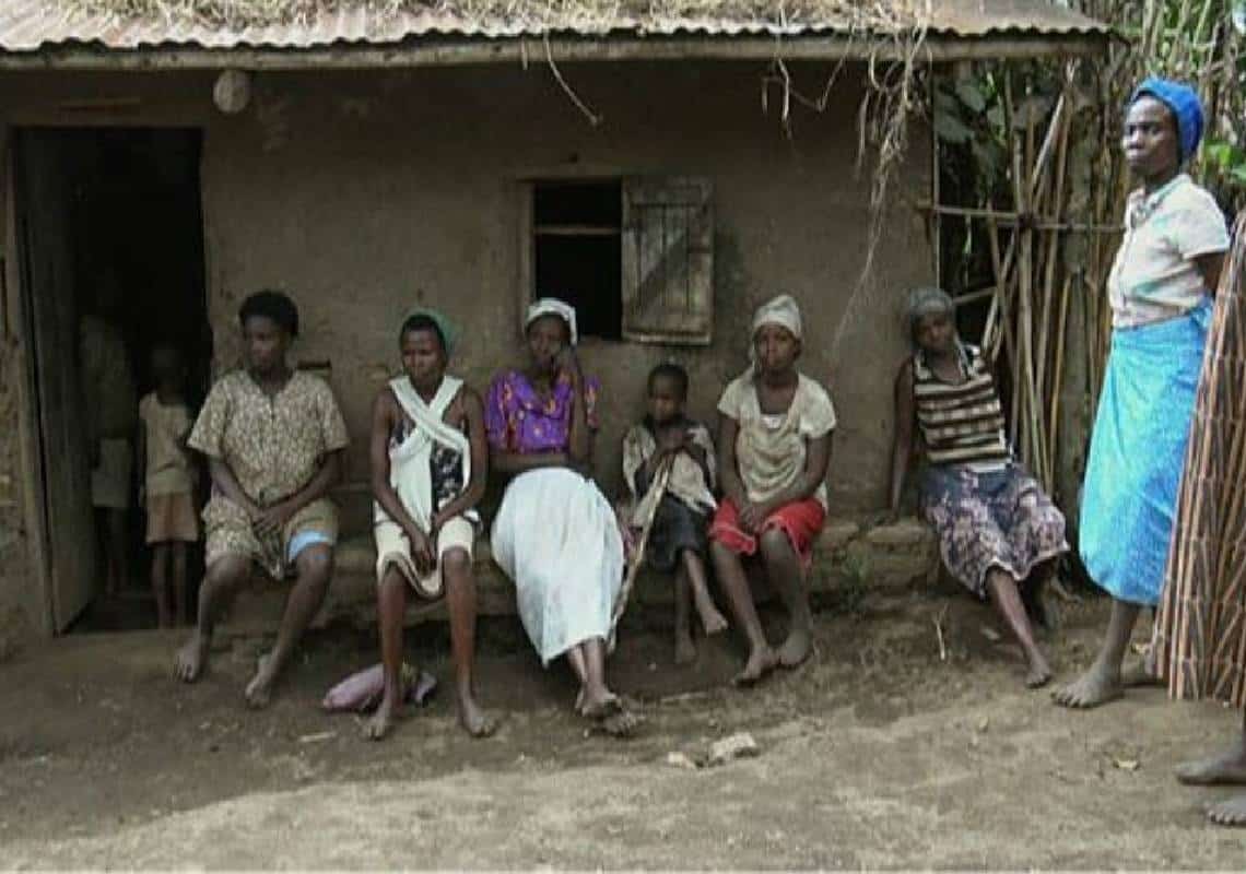 ״כסף קל״ הוא קודם כל ניסוי חברתי מעורר מחלוקת. בנוסף, הוא גם סרט דוקו חשוב ומעניין 