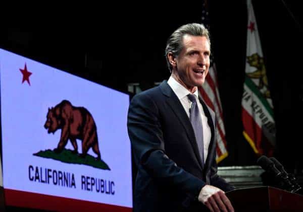 גאווין ניוסאם מציג: כך קליפורניה תצא ממשבר הקורונה