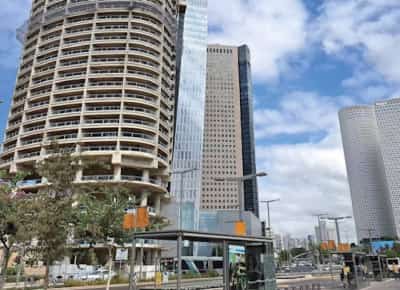 טראמפ על קו האש: המלון על שם הנשיא האמריקאי שעשוי להפוך לסימן היכר או מטרה לתקיפה בתל אביב