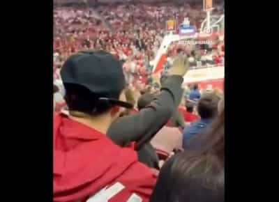 צלב קרס ביציע ואגרוף בתגובה: אירוע אנטישמי חריג במשחק כדורסל מטלטל את ארצות הברית