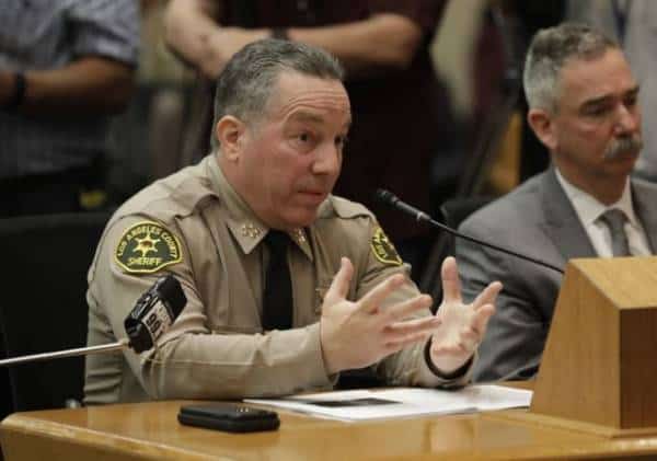 לוס אנג'לס: נזיפה חסרת תקדים לשריף הטרי ממועצת מפקחי המחוז